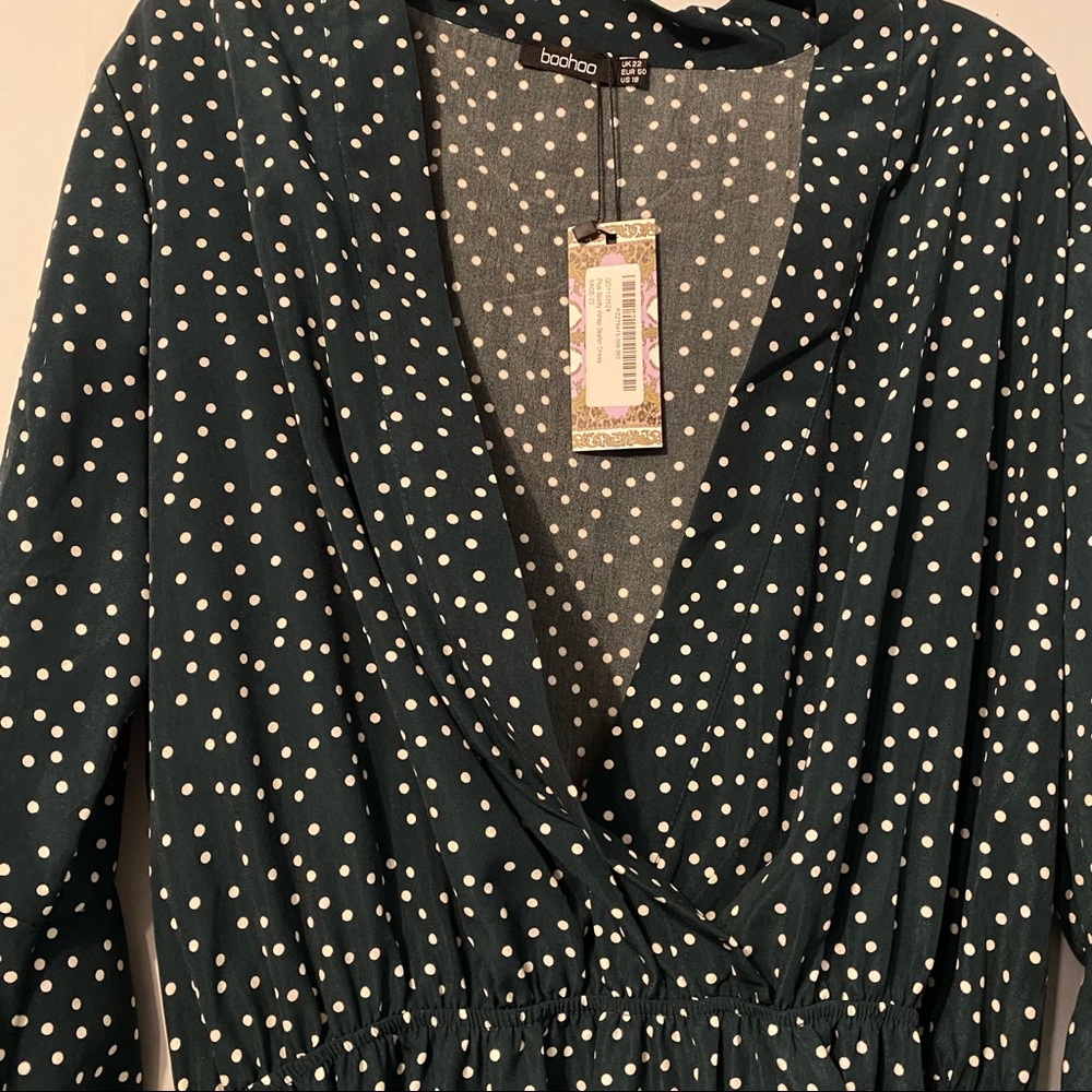 NWT BOOHOO DRESS!